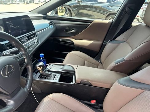 Used 2022 Lexus ES 300h w/ Premium Package FWD image 27