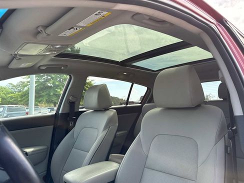 Used 2021 Kia Sportage EX w/ EX Technology Package FWD image 22