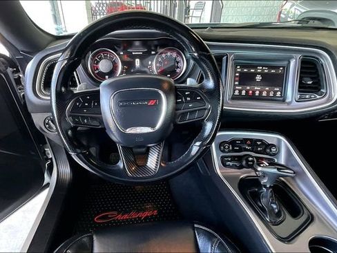 Used 2020 Dodge Challenger R/T RWD image 8