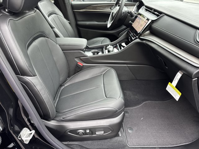 New 2027 Jeep Grand Cherokee L Limited AWD/4WD image 12