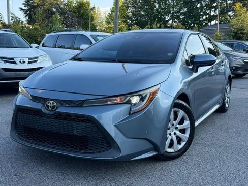 Used 2020 Toyota Corolla LE FWD image 4