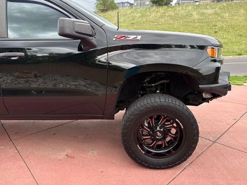 Used 2019 Chevrolet Silverado 1500 Custom Trail Boss w/ Custom Convenience Package AWD/4WD image 31