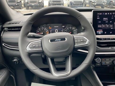 New 2026 Jeep Compass Latitude image 23