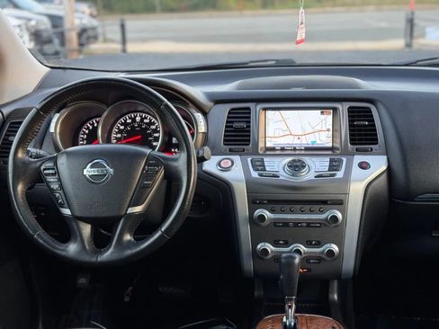 Used 2014 Nissan Murano LE w/ Platinum Edition Package image 16