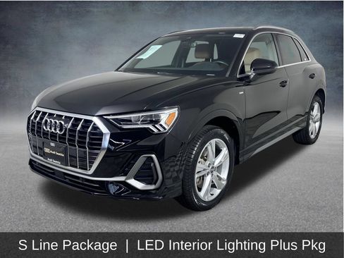 Used 2020 Audi Q3 2.0T Premium Plus w/ Premium Plus Package AWD/4WD image 3
