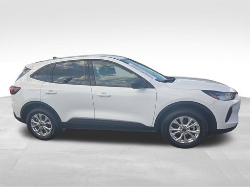 Used 2025 Ford Escape Active AWD/4WD image 7
