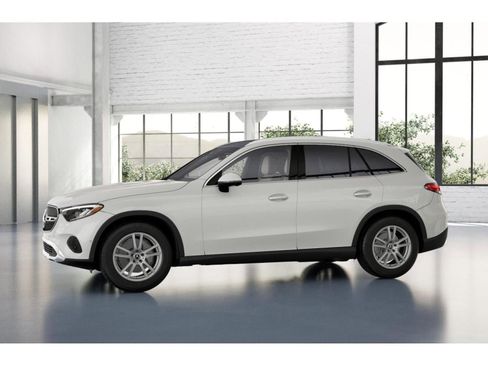 Certified 2023 Mercedes-Benz GLC 300 4MATIC image 36