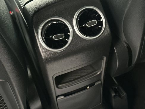 Certified 2025 Mercedes-Benz GLA 250 image 29