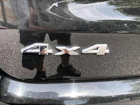 Used 2023 Jeep Compass Limited AWD/4WD image 30