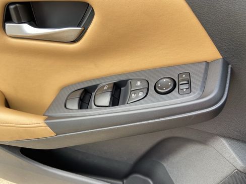Used 2025 Nissan Sentra SV w/ SV Premium Package FWD image 49