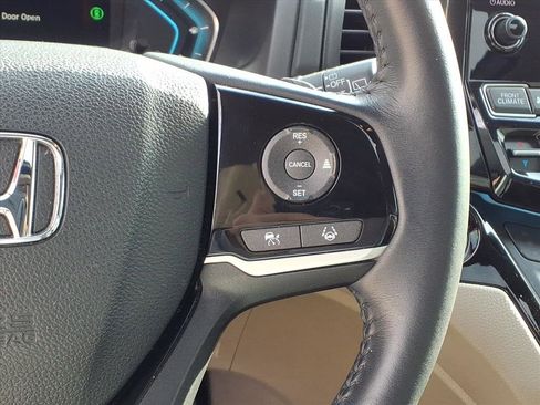 Used 2022 Honda Odyssey Touring image 19