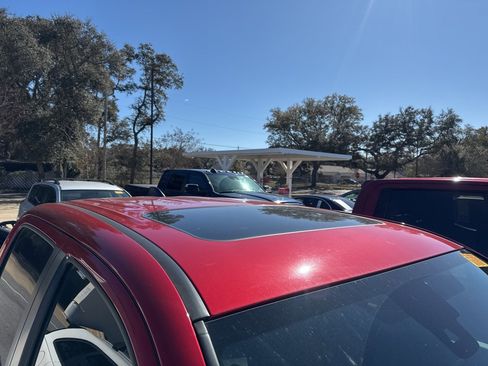 Used 2023 Toyota Tacoma Limited image 5