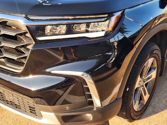 Used 2025 Honda Pilot EX-L image 6