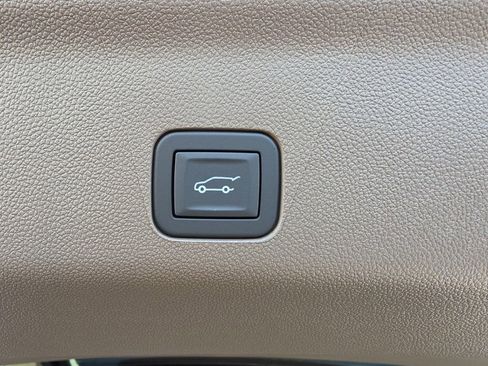 New 2026 GMC Yukon Denali w/ Denali Reserve Package AWD/4WD image 19