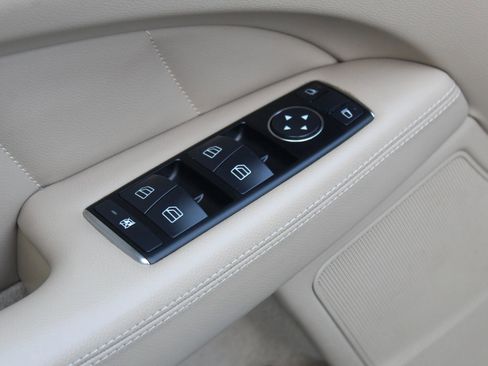 Used 2014 Mercedes-Benz CLS 550 4MATIC image 22