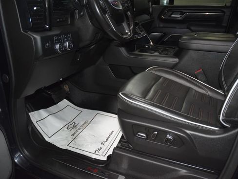 Used 2024 GMC Sierra 2500 AT4X AWD/4WD image 43