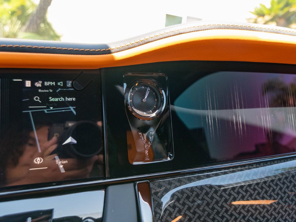New 2027 Rolls-Royce Cullinan Black Badge AWD/4WD image 14