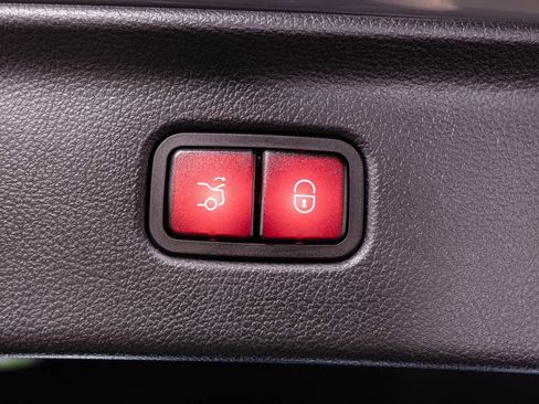 Used 2024 Mercedes-Benz S 63 AMG S image 35