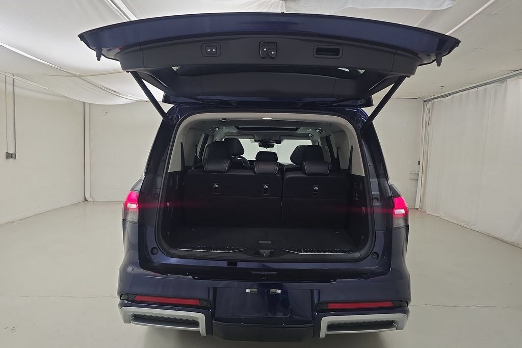Used 2025 INFINITI QX80 Sensory AWD/4WD image 30