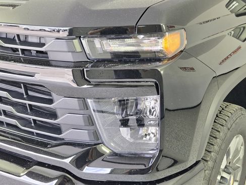 New 2026 Chevrolet Silverado 2500 Custom w/ Custom Value Package AWD/4WD image 11