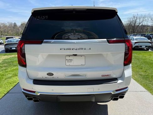 New 2026 GMC Yukon Denali image 8