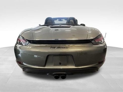 Used 2024 Porsche 718 Boxster RWD image 6