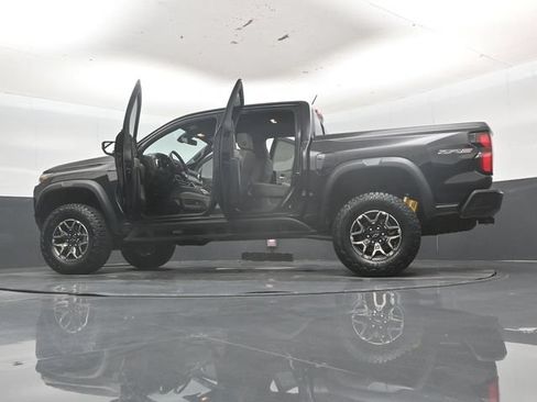 Used 2024 Chevrolet Colorado ZR2 AWD/4WD image 59