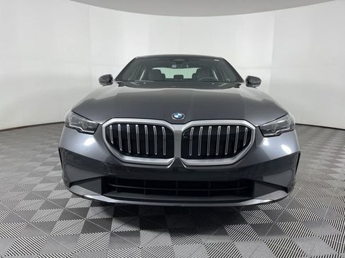 Used 2024 BMW 530i RWD image 3