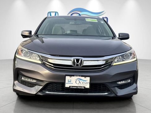 Used 2017 Honda Accord EX-L image 8