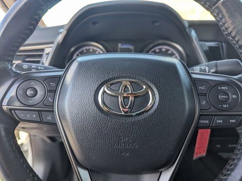 Used 2022 Toyota Camry SE image 18