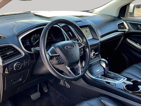 Used 2017 Ford Edge Titanium AWD/4WD image 12