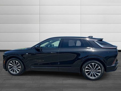 Used 2024 Cadillac Lyriq Sport RWD image 2