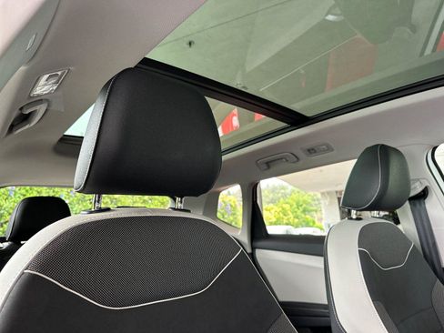 New 2026 Volkswagen Taos SE AWD/4WD image 16