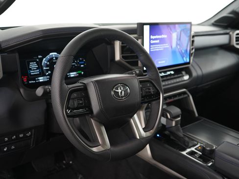 Used 2026 Toyota Sequoia Platinum AWD/4WD image 23