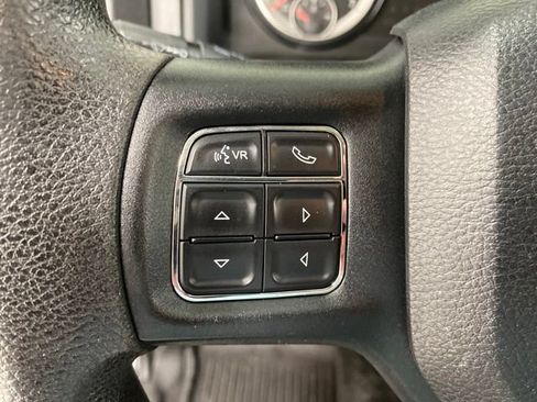 Used 2016 RAM 1500 Classic SLT AWD/4WD image 17