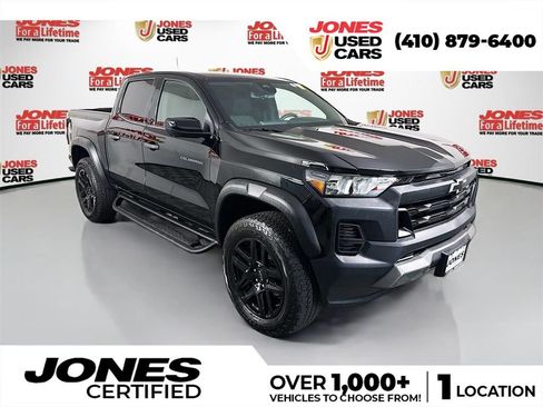 Used 2024 Chevrolet Colorado Trail Boss w/ Technology Package AWD/4WD image 1