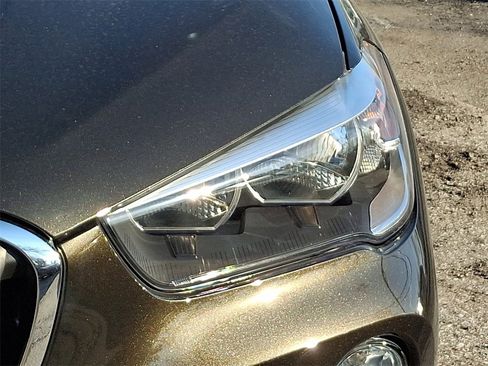 Used 2019 BMW X1 xDrive28i w/ Convenience Package image 9