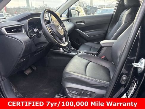 Used 2023 Toyota Corolla Cross XLE image 16