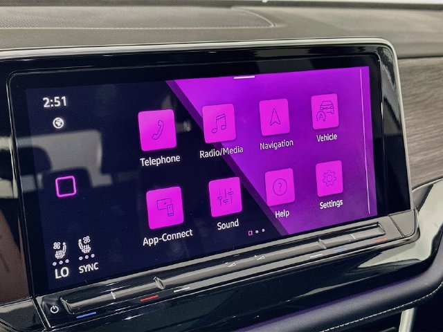 Certified 2024 Volkswagen Atlas SEL AWD/4WD image 16