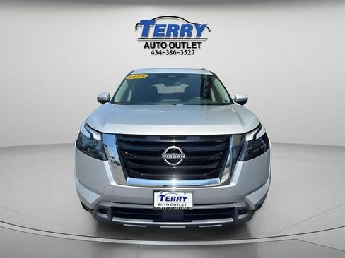 Used 2024 Nissan Pathfinder SV FWD image 6