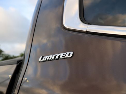 Used 2024 Toyota Tundra Limited AWD/4WD image 15