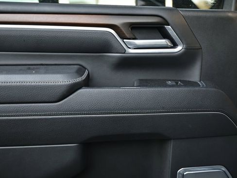 Used 2025 GMC Sierra 3500 Denali w/ Denali Reserve Package image 12