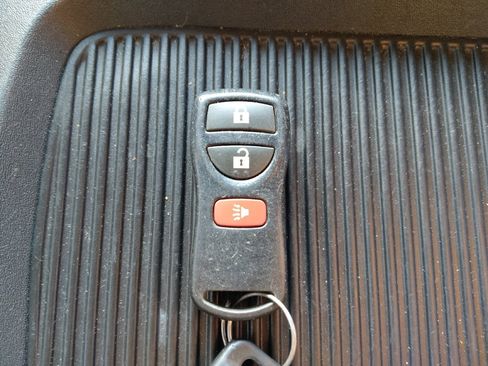 Used 2015 Nissan Titan PRO-4X w/ Pro-4x Luxury Package AWD/4WD image 32