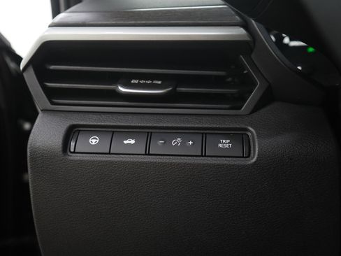 Used 2023 Nissan Altima 2.5 SV w/ SV Premium Package AWD/4WD image 24