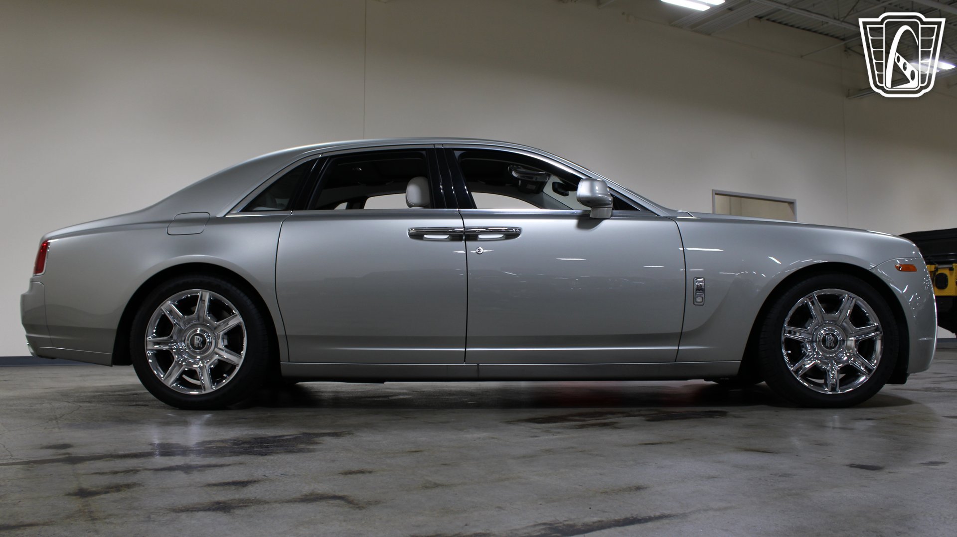 Used 2012 Rolls-Royce Ghost RWD image 36