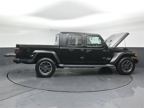 Used 2021 Jeep Gladiator Overland w/ Cold Weather Group image 49