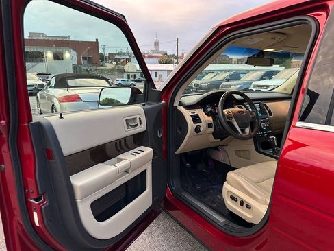 Used 2015 Ford Flex Limited FWD image 13