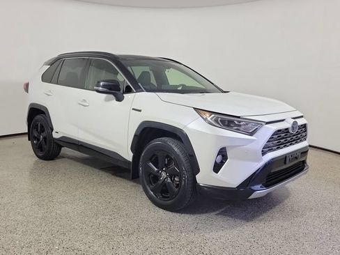 Used 2020 Toyota RAV4 XSE AWD/4WD image 4