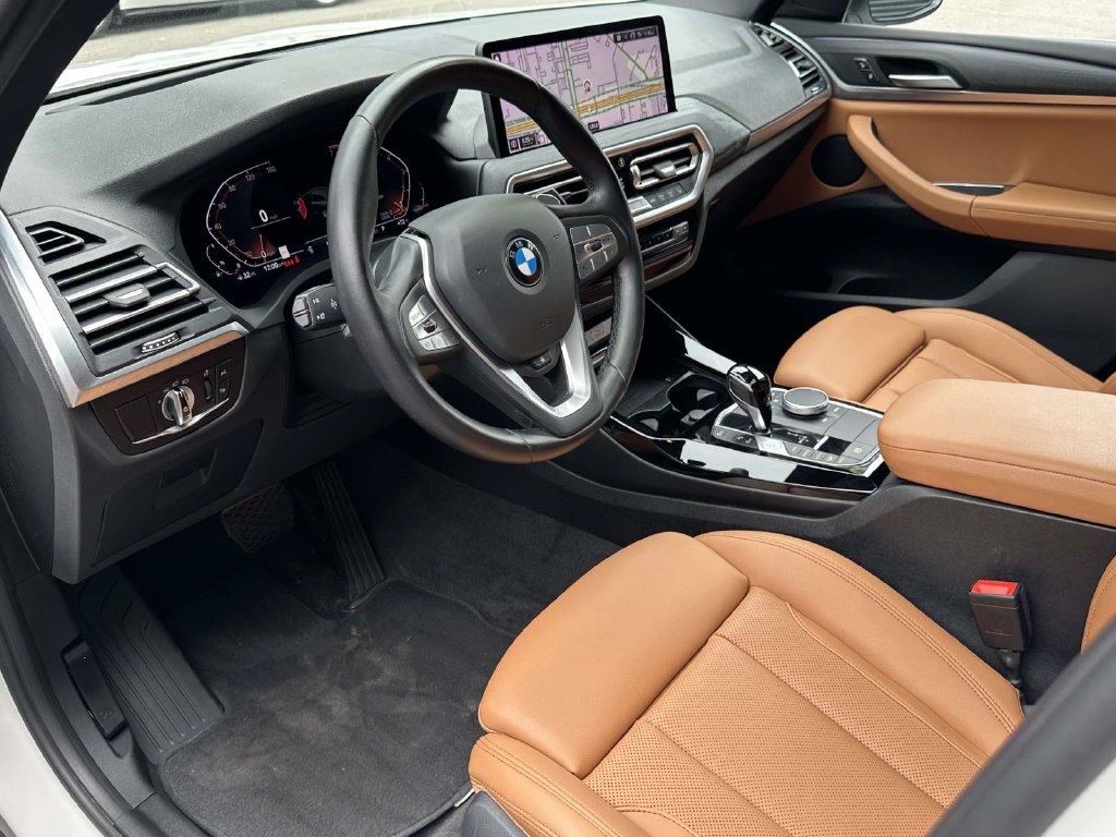 Used 2024 BMW X3 xDrive30i w/ Premium Package w/ZPA AWD/4WD image 11