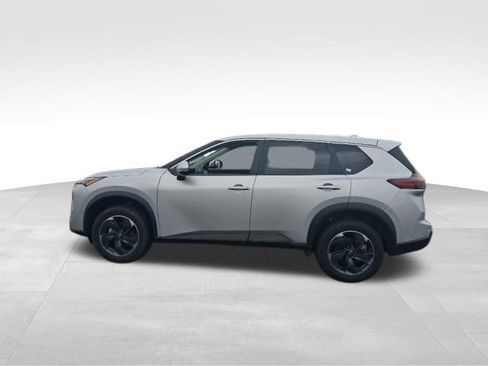 Used 2025 Nissan Rogue SV AWD/4WD image 9